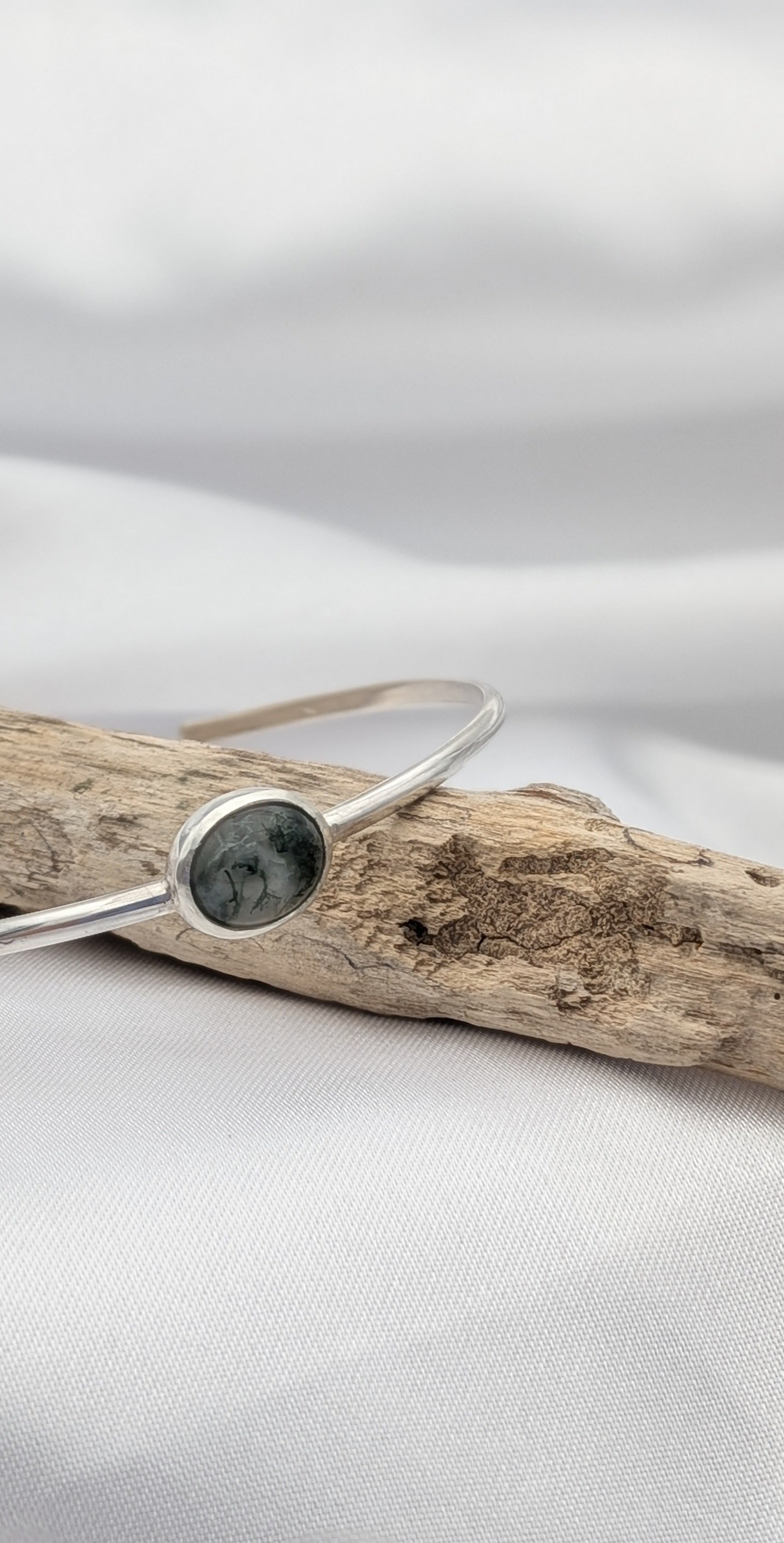 bracelet argent serti d'une agate vue zoomée